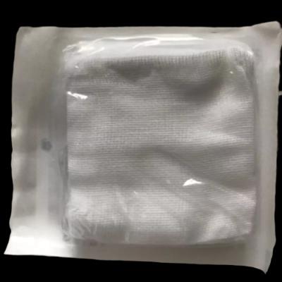 A gaze estéril absorvente médica limpa o certificado natural do CE/FDA do algodão de 100%