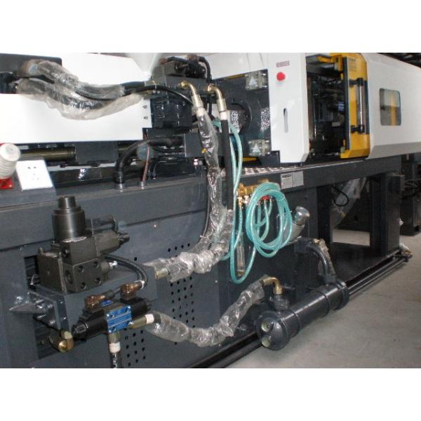SSF500 Small Sized plastic injection molding machine
