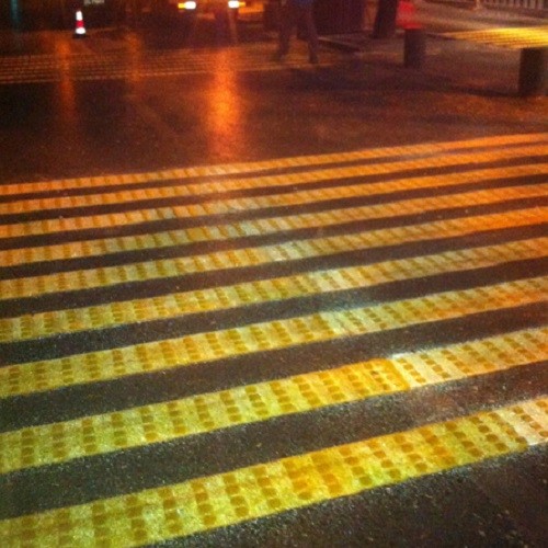 Бензиновый двигатель Асфальтовая дорожная полоска 2 км/ч