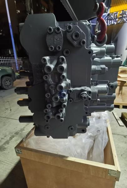 KSJ2541 9802/5940 M1240500 Valve de commande principale hydraulique pour les pièces de pièces de l'auto-excavatrice JCB JS330