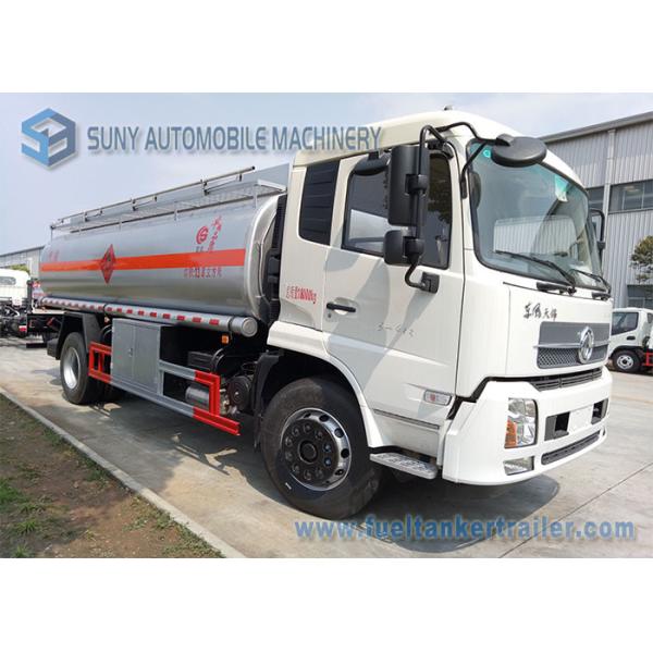 Light Diesel Chemical Tanker Truck / Small Fuel Tanker Truck Max Speed 85 Km / H