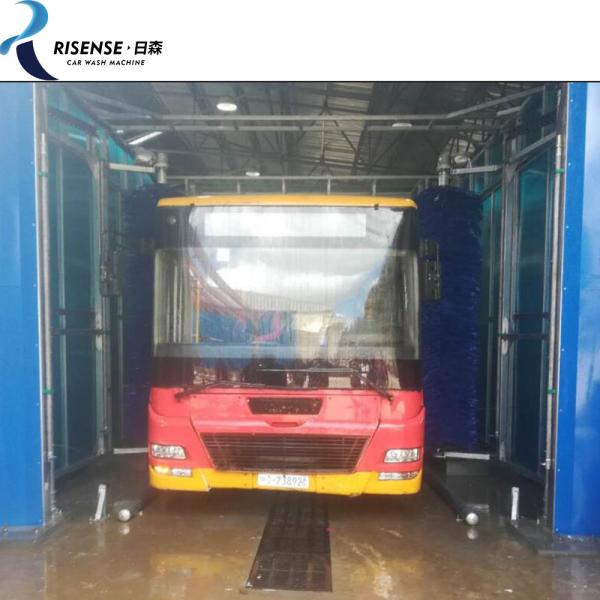 OEM 2150*4680*5200mm Equipamento móvel de lavagem de autocarros com estrutura de aço