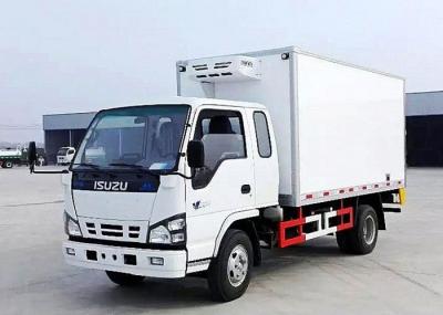 3-5 as toneladas de ISUZU 4×2 refrigeraram Van Caminhão, veículo da caixa do congelador para a carne/peixes