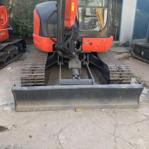 Excavateur mini Kubota KX163 original avec soupape hydraulique originale et en bon état