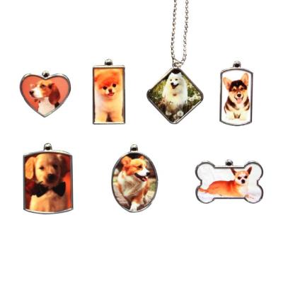 Logo personnalisé en blanc à double face Sublimation métallique Nom d'animal de compagnie Identifiant de la chaîne Étiquettes de chien pour l'impression par sublimation