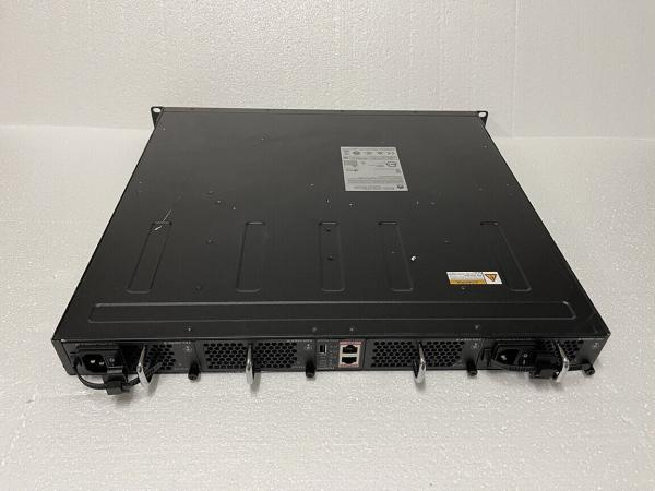 CE6851-48S6Q-HI Commutateur optique à 48 ports 48*10G et 6*40G Ports SFP pour la communication en plein-duplex et en demi-duplex de la série CE6800