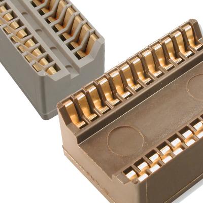 Faible force d'insertion et essuie-glace à contact positif avec différentes tailles et I/O disponibles pour la prise d'essai Loranger