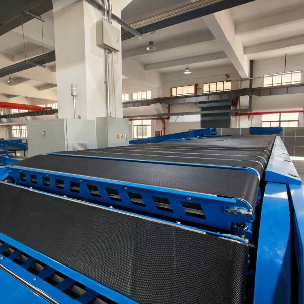 Multi Size Narrow Belt Parcel Sorter For Warehouse Automation Systems