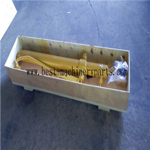 Komatsu D65E-12 lift cylinder, hydraulic cylinder 14X-63-01063