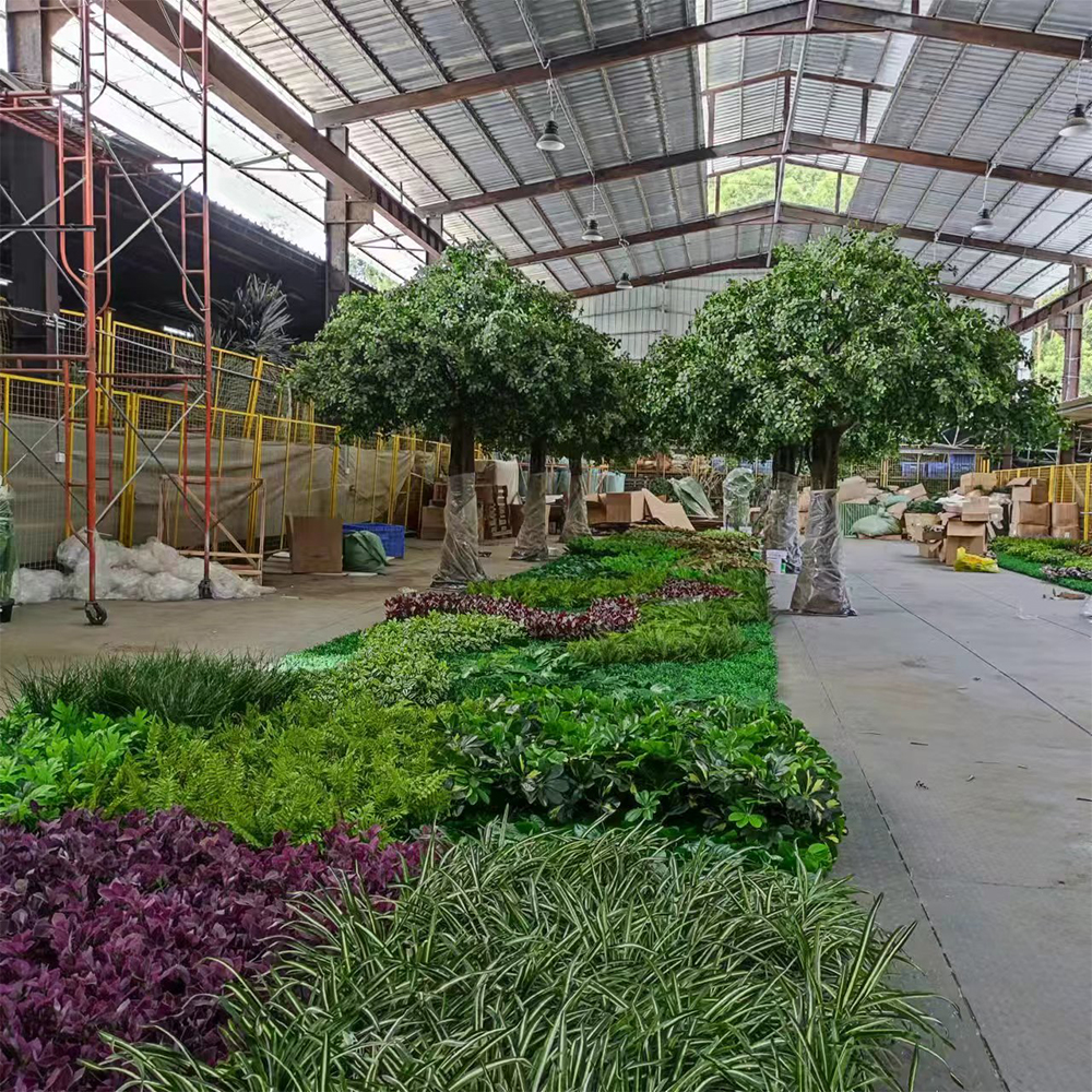 Custom Artificial Green Wall Panels - Vertical Garden for Restaurant, Hotel & Mall (B1 Fire Retardant, Anti-UV)