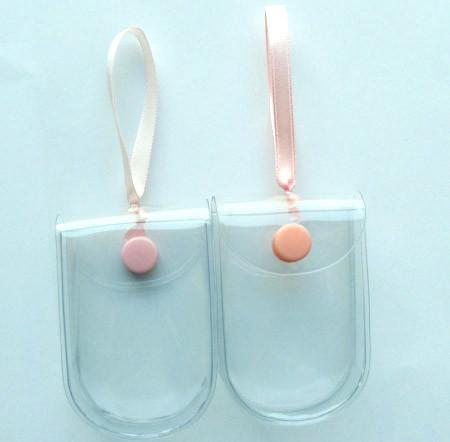ISO14001 Small Clear Makeup Pouch , 0.25mm 7P Clear Button Bag PVC