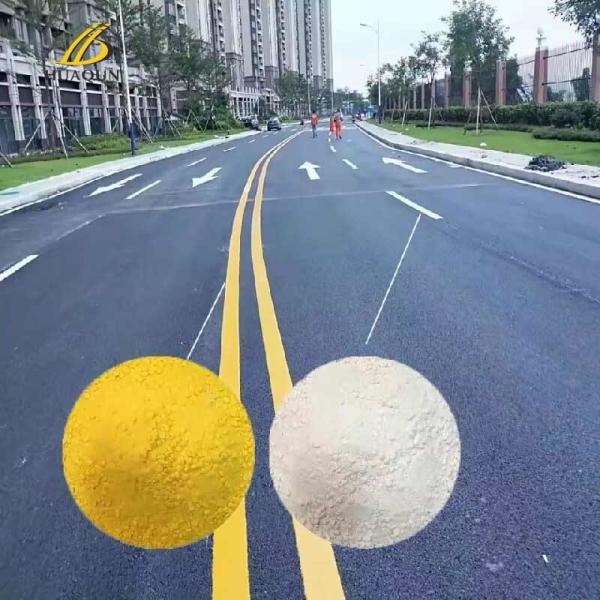 Bon nivellement Peinture de marquage routier à fusion à chaud 5% Perles de verre pré-mélangées Durable