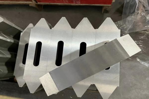 Cuchillas de trituradora de material D2 para la máquina de retirada de reciclaje de neumáticos