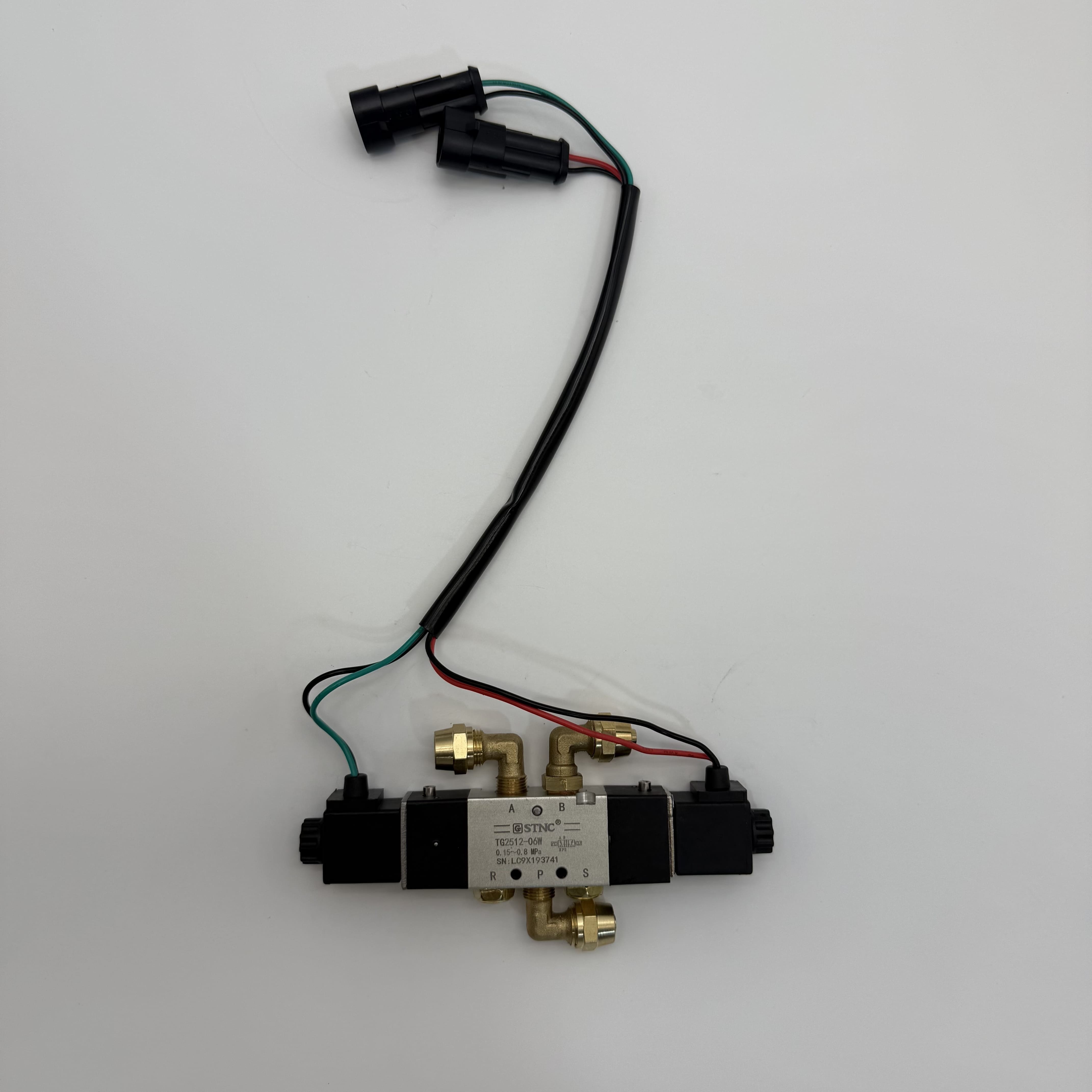 DC24V STNC Bus Door Pump Solenoid Valve, Compatible with Yutong, Higer, Kinglong Coach Bus Door Pump, Pneumatic Valve for Bus Swing-out Door