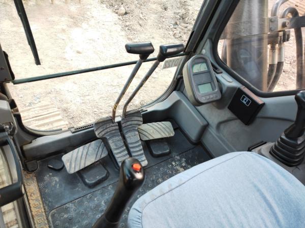                  Used Low Hours Cheap Price Volvo Excavator Ec290 Ec360 Ec460 Ec240 Ec210 Track Digger Most Efficiency with Free Spare Parts             