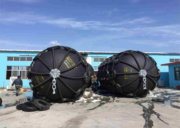 Rubber Pneumatic Marine Fender Dock Defense Boat Fender With Tyre Net