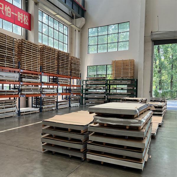 Espelho de aço inoxidável laminado ASTM 304 1000mm decorativo da linha fina da folha de metal 6k