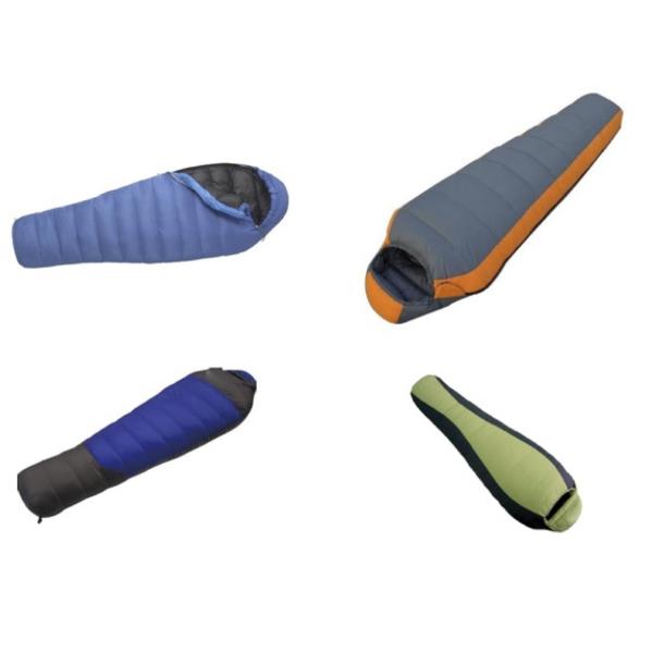 Гамак нейлона полиэстера на открытом воздухе располагаясь лагерем