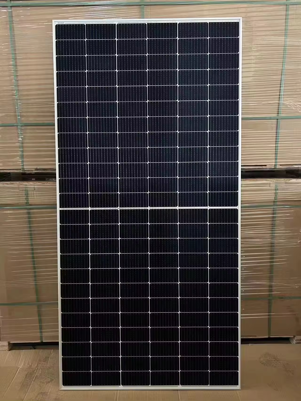 500-550W Solar Plate Long Cycle Life Black Solar Panel Power Solution for Home Energy Projects
