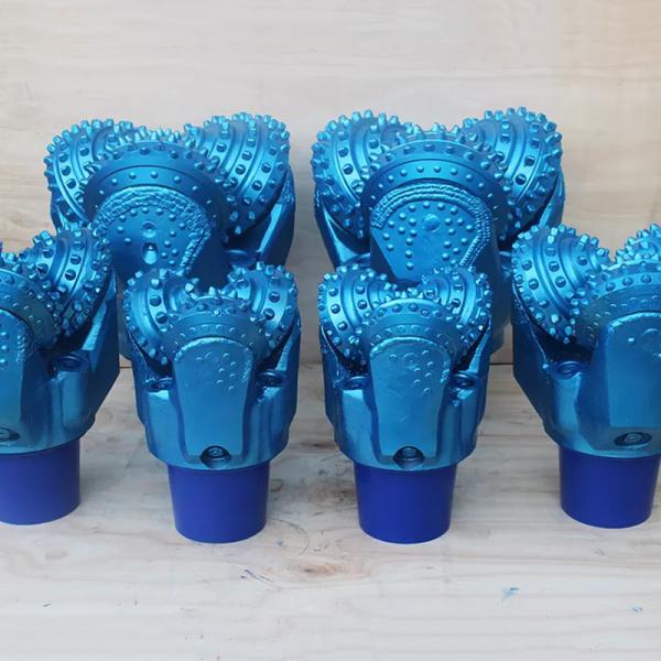 API 6 материал стали марганца Tricone бурового наконечника ШЛЯПЫ 117 дюйма высокий