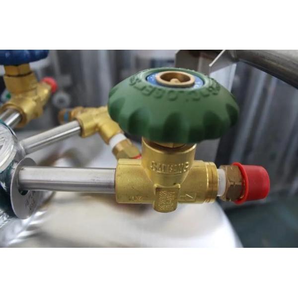 Helium Dewar Cylinders