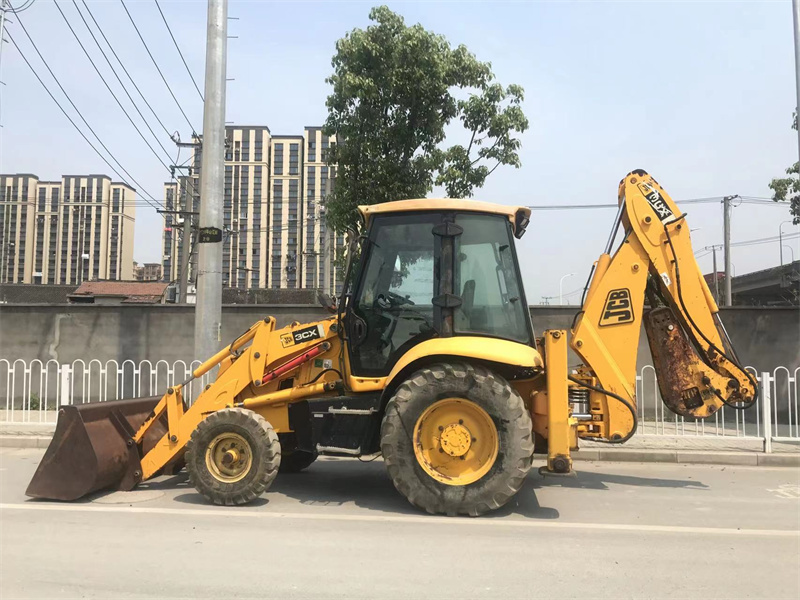 Использованный JCB 3CX буровой погрузчик