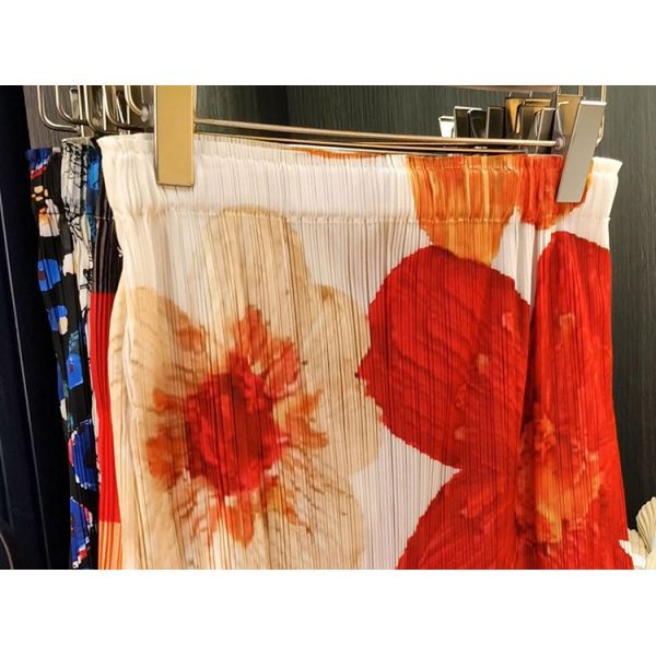 High-End Women's A-Line Bodycon Skirt Elegant Commuting Print Pleated Design with Elastic Waist New Summer Casual Style