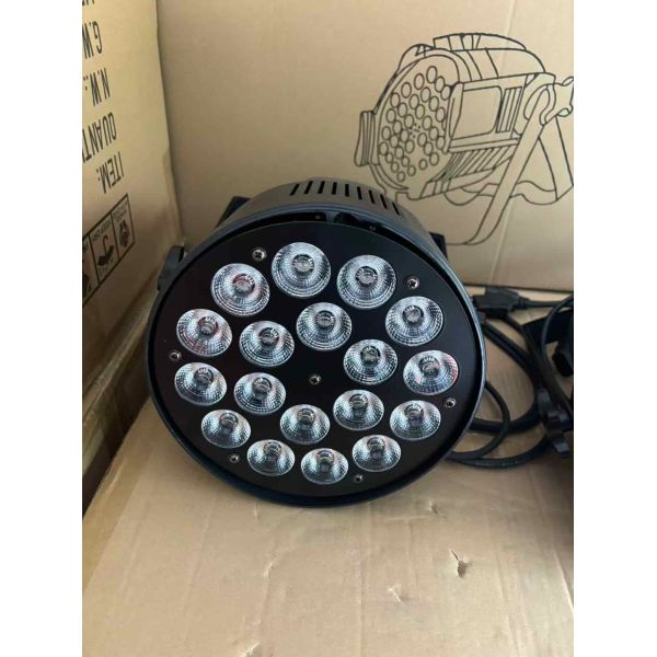 High Brightness 18 LED Par Light Indoor LED Stage Wash Lights IP20 For Wedding Party Bar Banquet Event