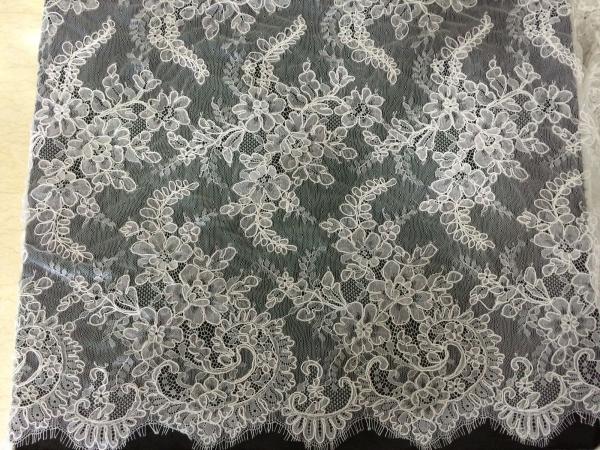Delicate White Scalloped Chantilly Lace Lingerie , Bridal Corded Lace Fabric