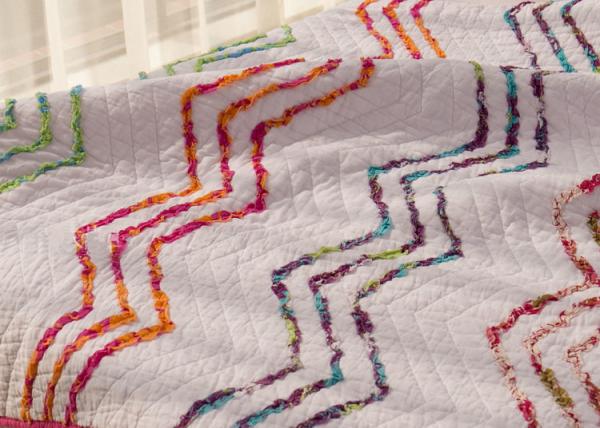 Country Style Wave Embroidered King Size Patchwork Quilts 3pcs 100% Cotton