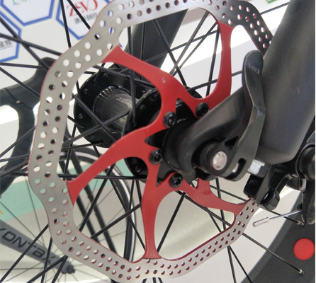 Max Speed 30-50Km/h Customised Carbon Fibre Long Range 26*4 Fat Tyre Mountain E-Bike