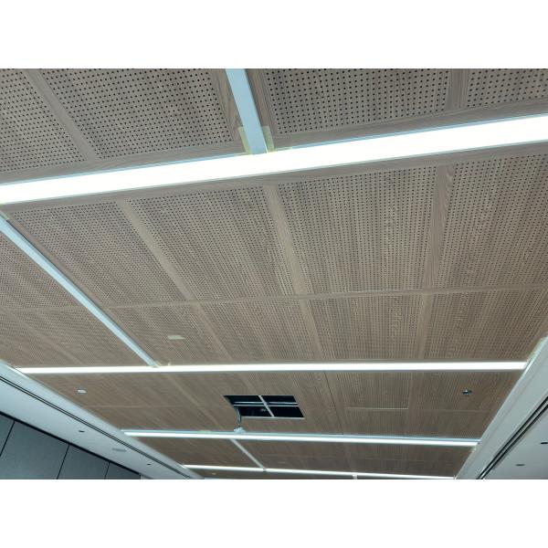 16/16/6mm Oak Laminate Wooden Perforated Acoustic Panel Ceiling Tiles Soundproofing Board