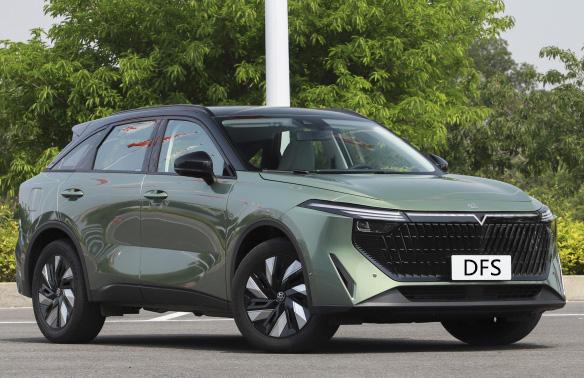 Segurança elegante Dongfeng Venucia Com 1.6L capacidade do motor confiável