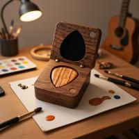 Caja de guitarra de madera ️ Caja de madera artesanal de primera calidad para guitarras ️ Elegante caja de almacenamiento para guitarras ️ Accesorio de guitarra elegante y duradero para músicos y guitarristas