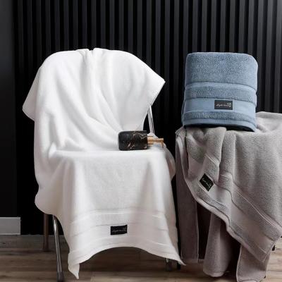 100% Cotton Eco Friendly Bath Towels Mildew Proof Easy Carrier Versatile