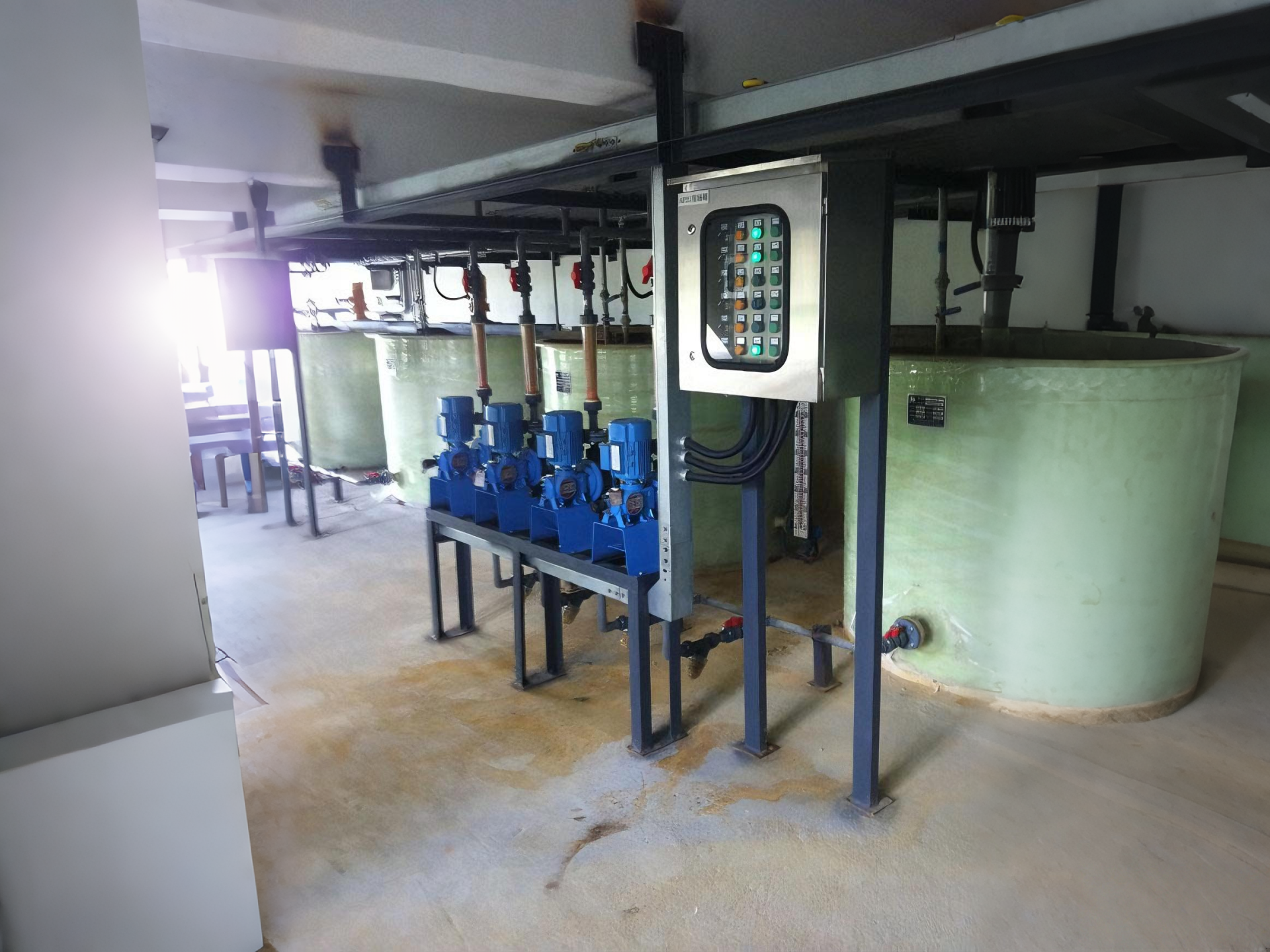 Système de dosage chimique personnalisé pour l'industrie du traitement des eaux usées - Unité de dosage au chlore