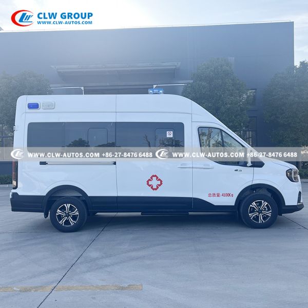 Ford V363 (T8) Intensive Care Ambulance