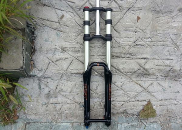 200mm Travel Black Downhill Bike Forks Coil Spring 43mm Fork Offset