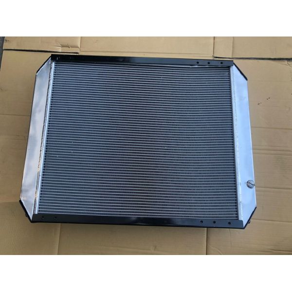 Truck Radiator 16041-E0030 Core Height 720mm Core Width 620mm Hino500 Truck Engine Cooling Auto Parts