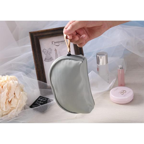 Logo Custom OEM Nylon Travel Cosmetic Organizer / Makeup Travel Case Shell Shape