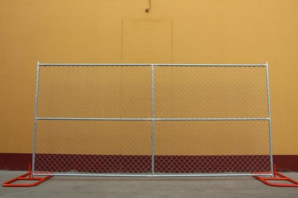 8'x10' constuction chain link mesh 2¼x2¼(57mmx57mm) diameter 11.5ga/2.75mm cross brace HDG 275 gram tubing 1¼32mm