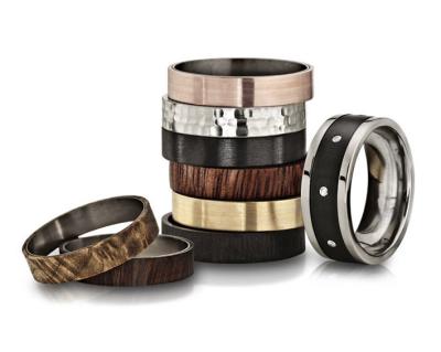 Rings classiques en acier inoxydable poli résistant à la rouille hypoallergénique