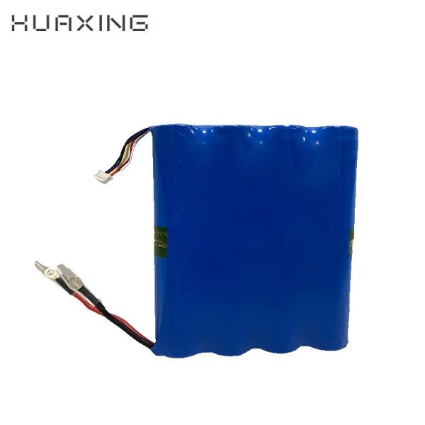 stockage de l'énergie du paquet 4S2P de batterie de 12.8V 12Ah LiFePO4 pour le réverbère solaire