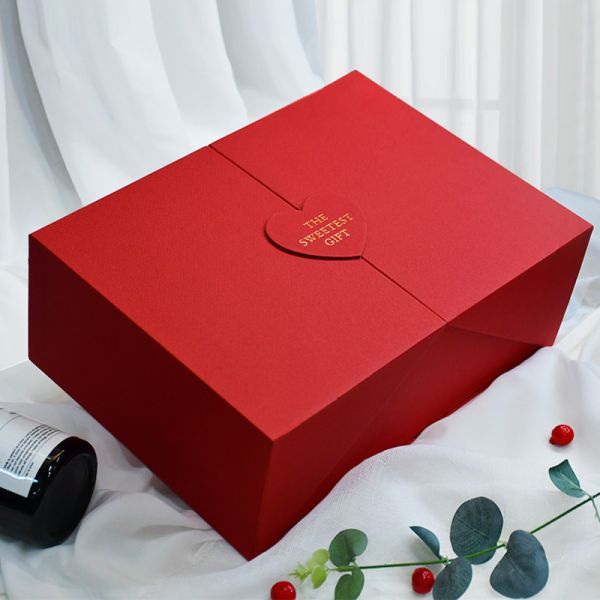 Red Heart Shaped Gift Box Premium Empty Lipstick Cosmetics Packaging Gold Foil Text Wedding Engagement Favor Box