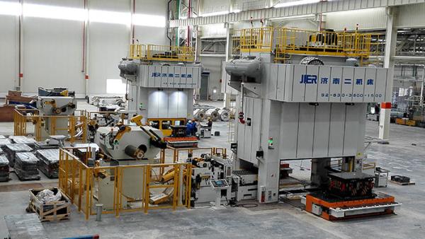 Automotive Processing 3 In 1 Servo Feeder , Metal Uncoiler Stamping Feed Line