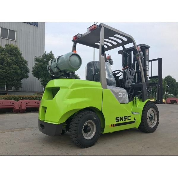 500 мм грузовик на СПГ с двигателем Nissan и регулируемым расположением кабины