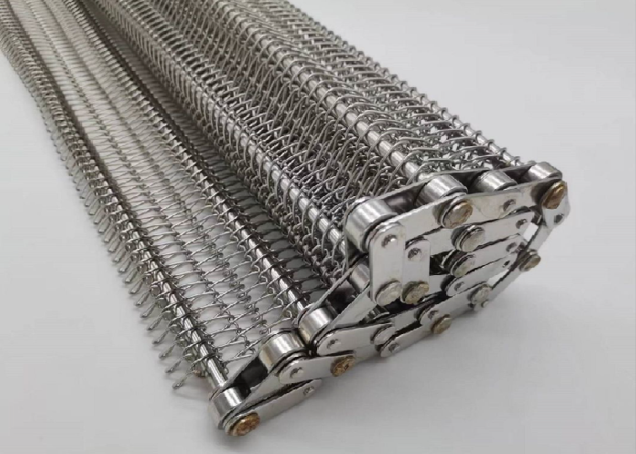 Durable Steel Conveyor Belt For Heavy Duty Transport In Industrial Applications