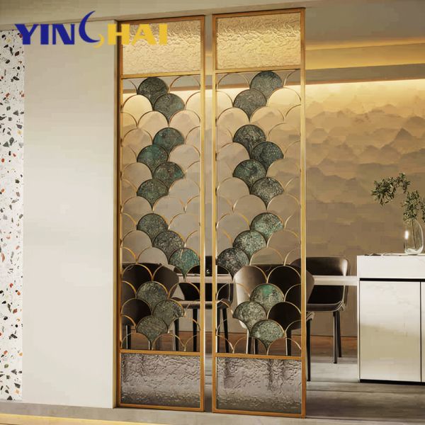 Fashionable Gold Metal Room Divider Long Lasting For Living Room Separation