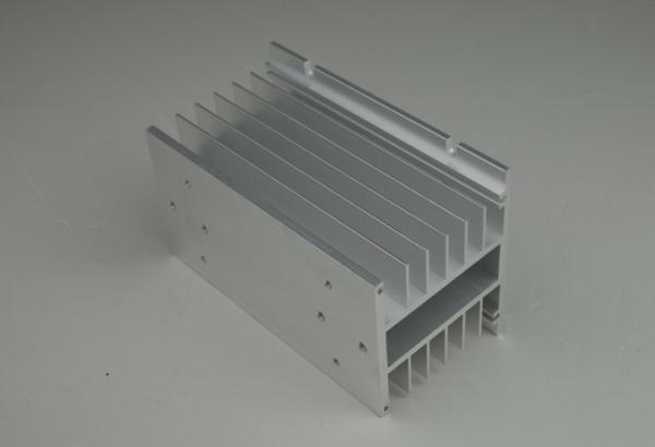 1 piece Single Phase Heat Dissipation Aluminum Heat Sink For Solid State Relay SSR Small Type Heat Dissipation
