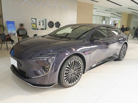 Pure Electric Vehicle AVATR 12 Electric Car With Range 700km